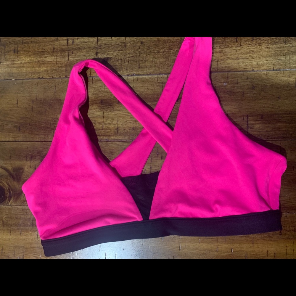 Demi Lovato w/ Fabletics Sports Bra